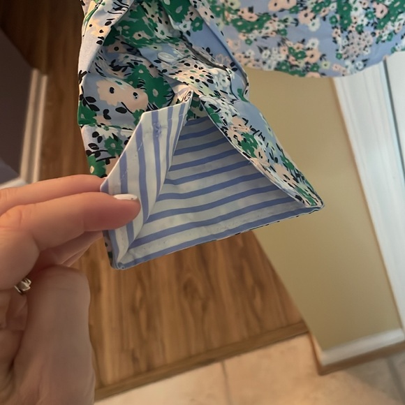 Talbots NON-IRON PERFECT SHIRT-Size 8 - Picture 3 of 5